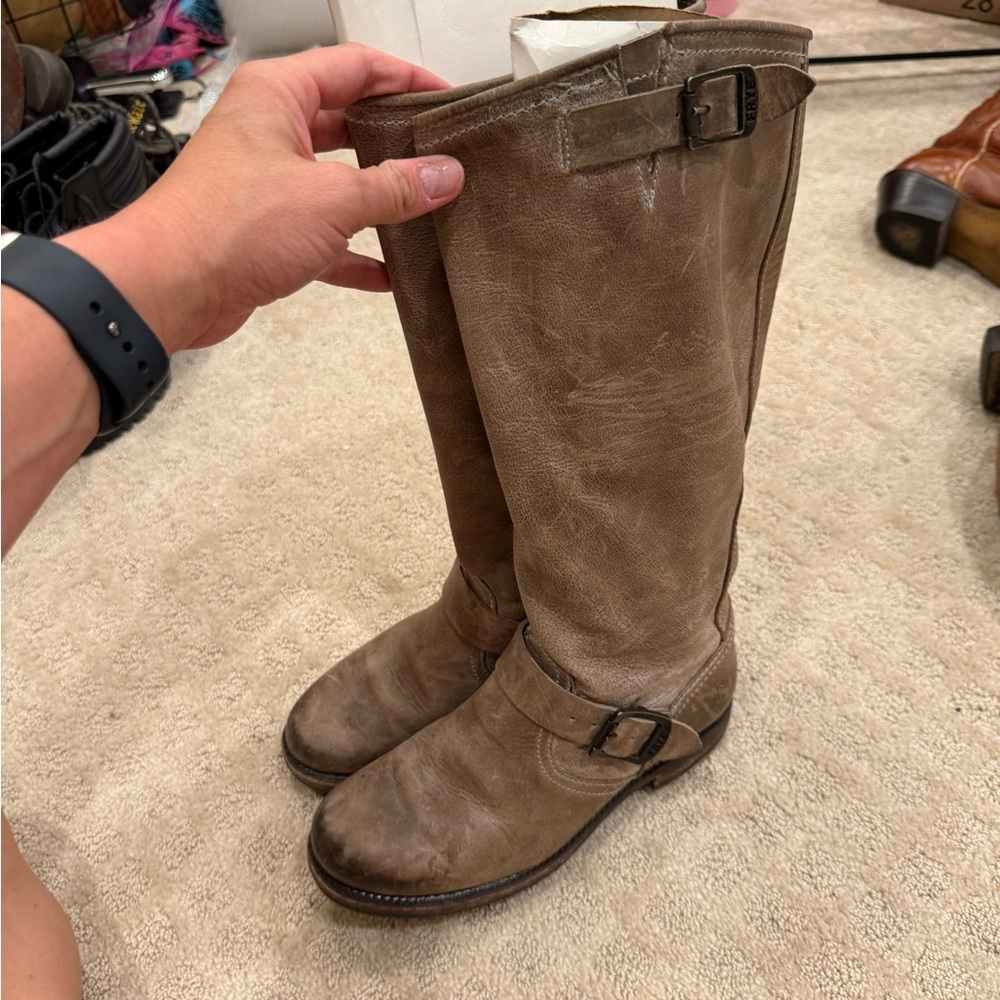 Tan leather engineer Boots Frye